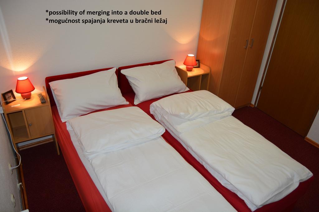 Hostel Denal Sarajevo Exteriör bild