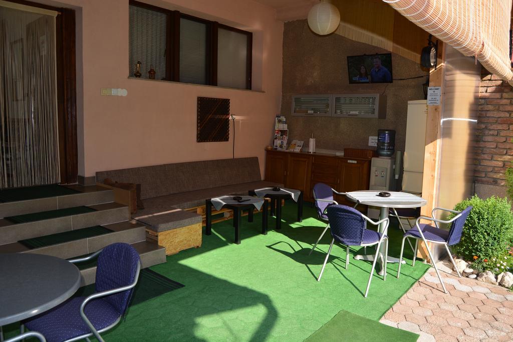 Hostel Denal Sarajevo Exteriör bild